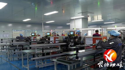 新春走基層 | 花垣產(chǎn)業(yè)開(kāi)發(fā)區(qū) 科技驅(qū)動(dòng)生產(chǎn)忙，出口訂單攀新高